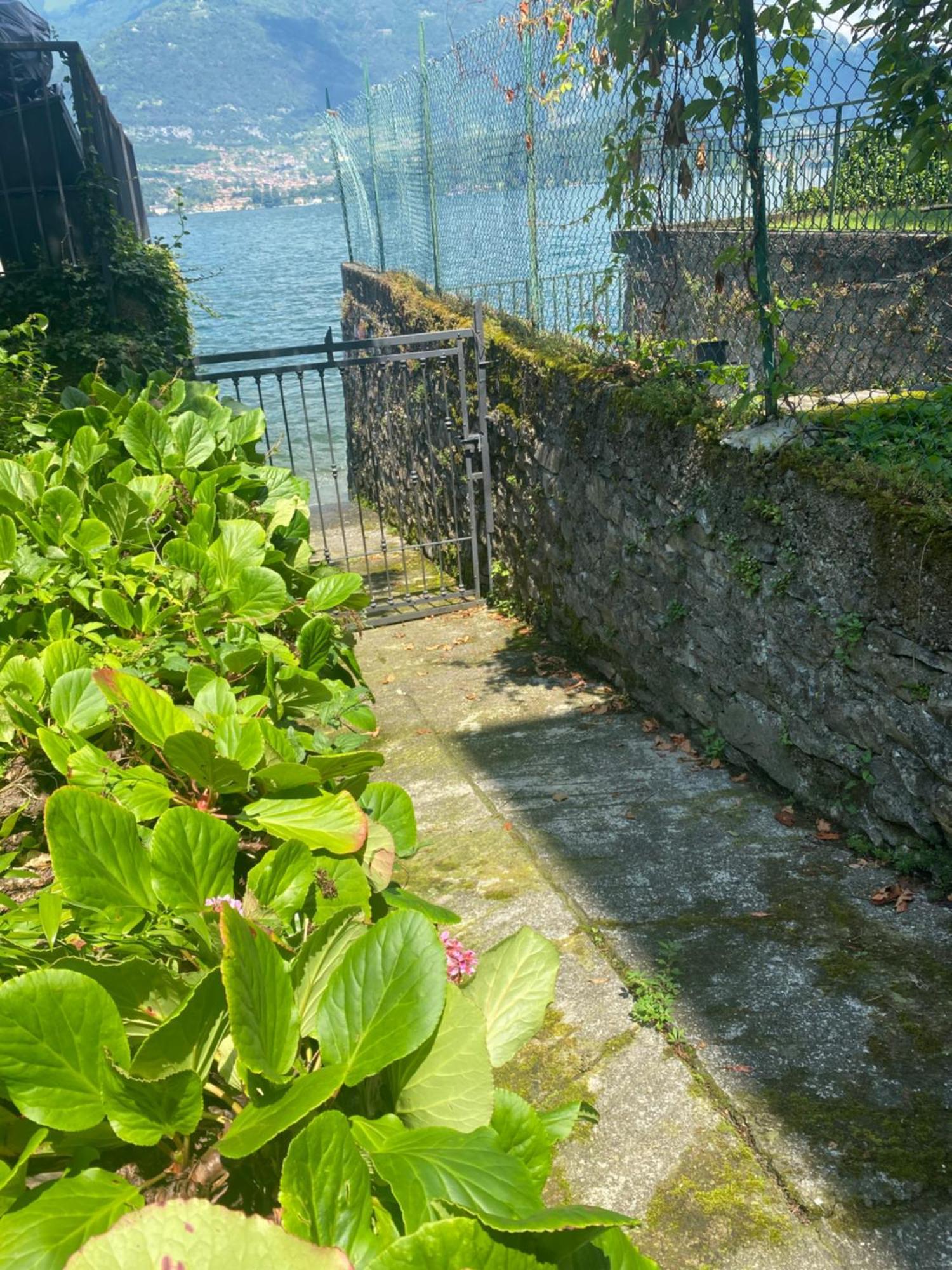 Peonia Apartment - Appartamento Vista Lago Лецено Екстериор снимка